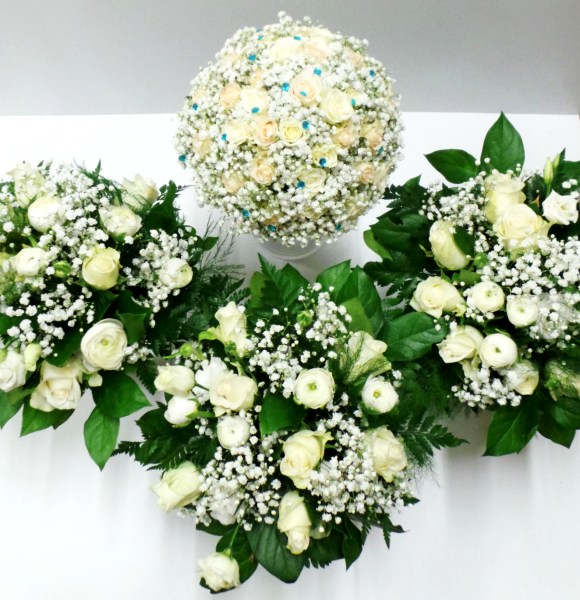 ziedu pušķi kāzu viesiem