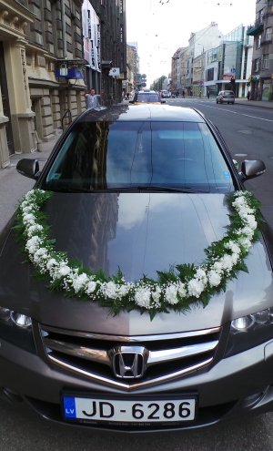 kāzu auto dekorēšana (2014.gadā veidotie auto dekori)