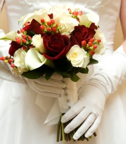 kāzu pušķi elegantām līgavām